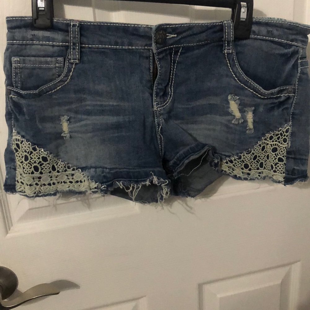 Short shorts